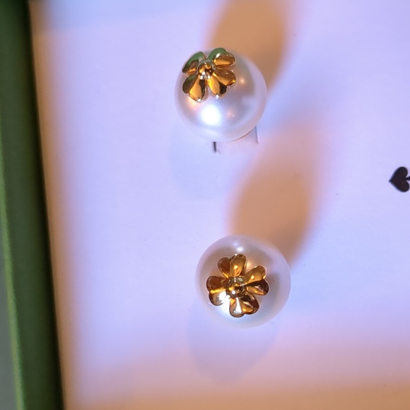 NIB KATE SPADE PEARLS ON PEARLS STUD EARRINGS - Picture 13 of 13